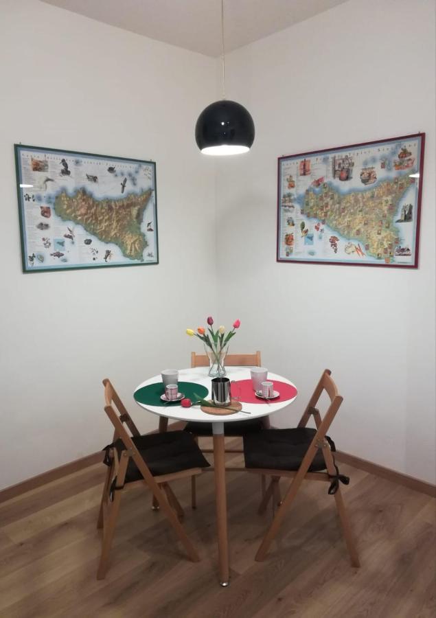 Casa Annuccia Ai Quattro Canti Di Citta ปาแลร์โม ภายนอก รูปภาพ